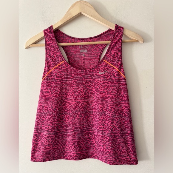 Nike Dri-Fit Pink Pink Leopard Print Racerback Tank Top Slightly Cropped - Picture 1 of 4